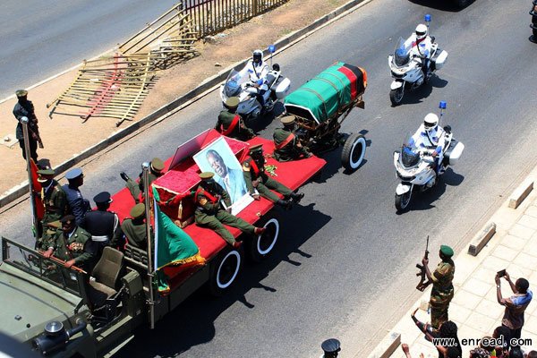 A Zambian Army vehicle carries the body of late President Michael Sata to Mulungushi International Conference Centre for public viewing on November 1, 2014.