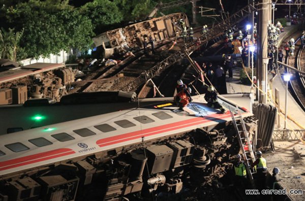 周日下午太晚东北部一列火车脱轨,两位来自大陆的女性乘客受伤